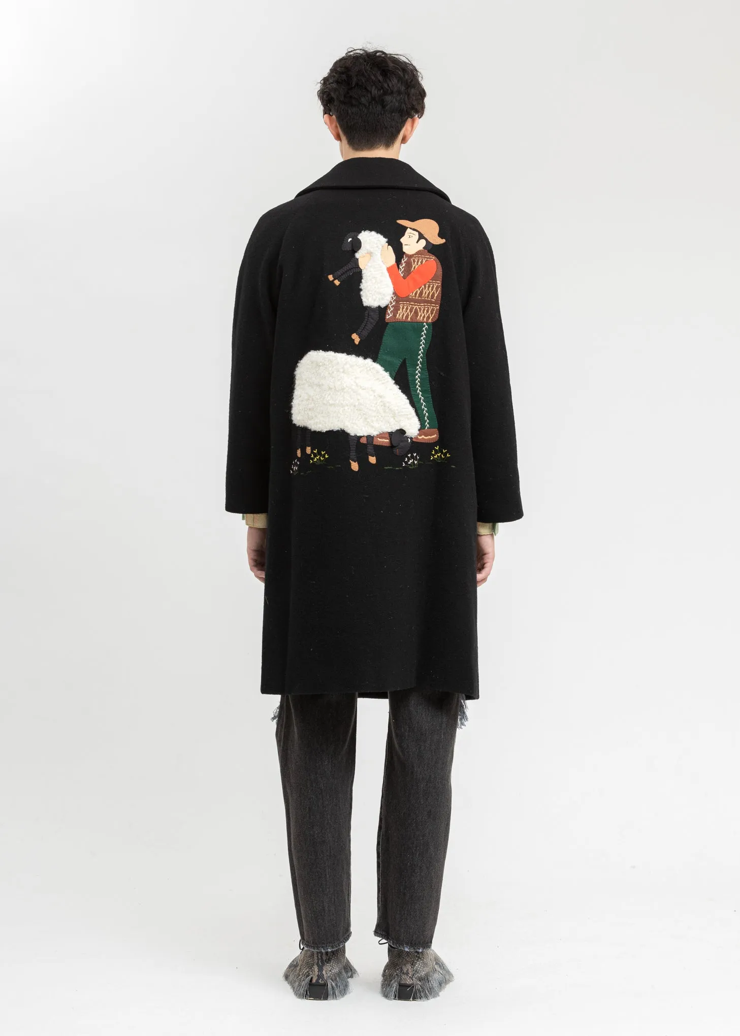 Black Surfork Wool Embroidery Coat