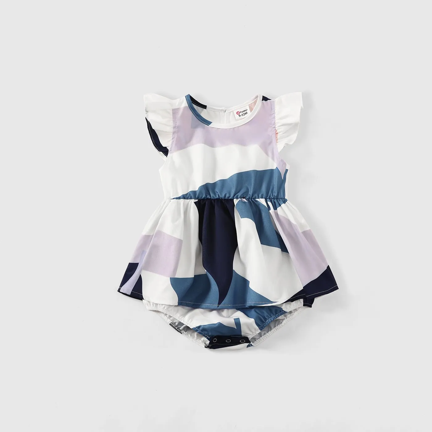 Family Matching Allover Geo Print V Neck Belted Short-sleeve Dresses and Colorblock T-shirts Sets