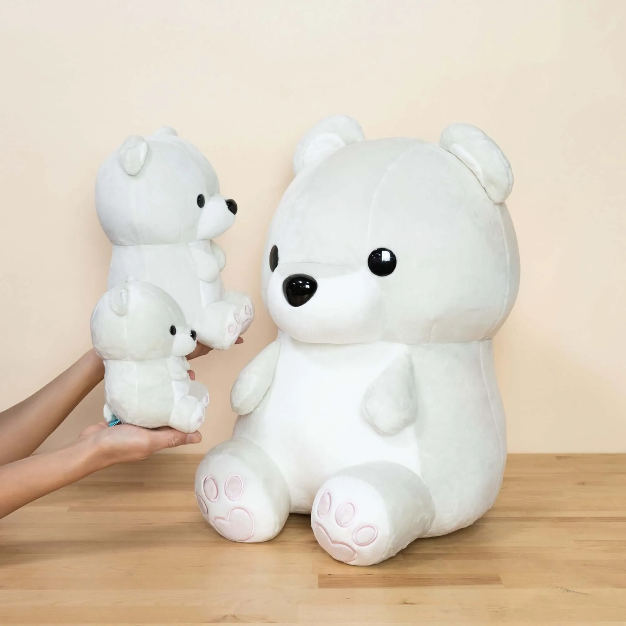 Giant Poli The Polar Bear