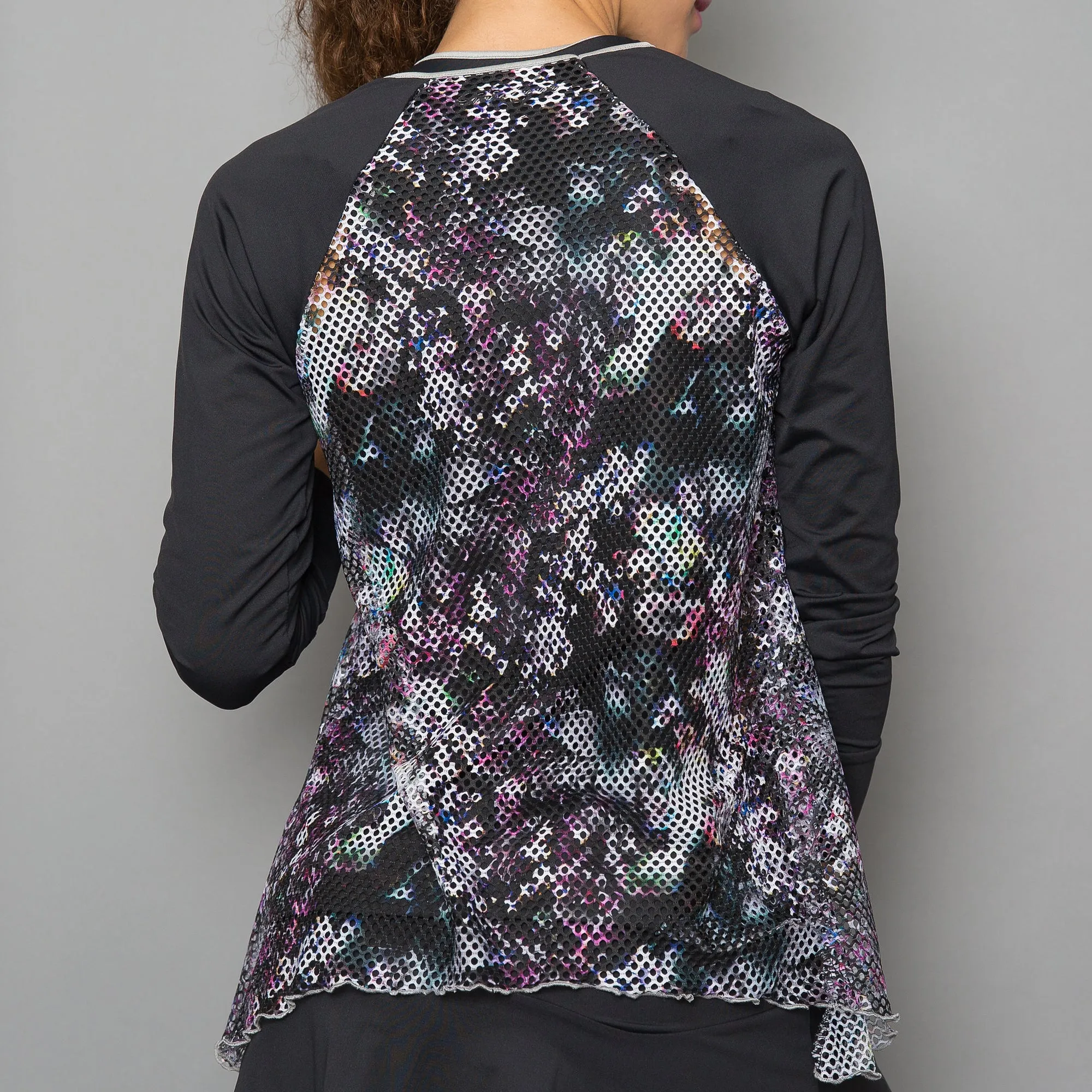 Vivid Dark Sheer-body Top (black)